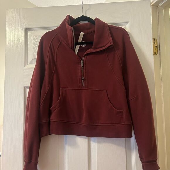 Lululemon Scuba Red Merlot - Picture 2 of 4
